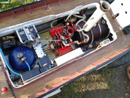 Mike l's steam tug engineroom